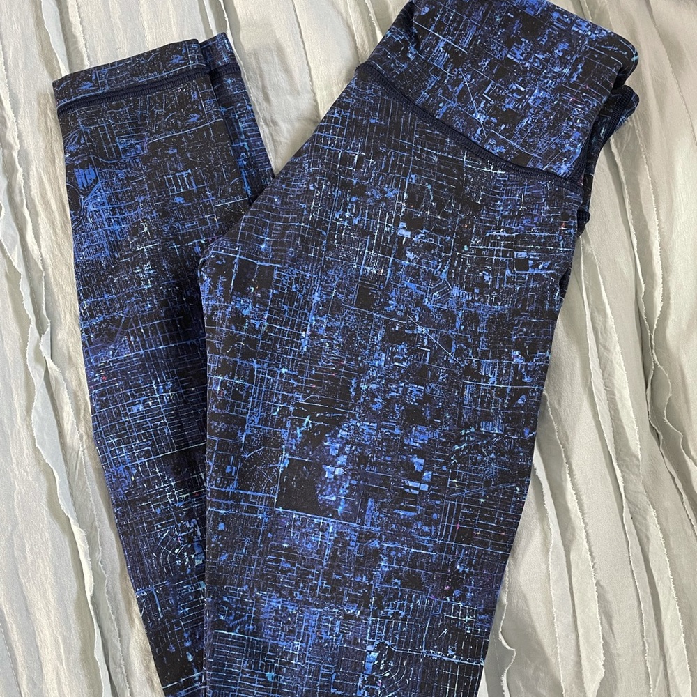 Lululemon size 4 leggings